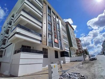 GÜVENAY - ÇORUM BAHÇELİEVLER MAH. CUMARTESİ PAZARI CİVARI SATILIK 3+1 LÜKS DAİRE