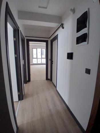 GÜVENAY - ÇORUM BAHÇELİEVLER MAH. CUMARTESİ PAZARI CİVARI SATILIK 3+1 LÜKS DAİRE