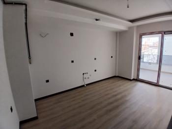 GÜVENAY - ÇORUM BAHÇELİEVLER MAH. CUMARTESİ PAZARI CİVARI SATILIK 3+1 LÜKS DAİRE