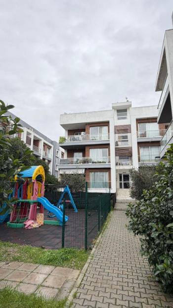 KÜÇÜK KAYMAKLI'DA 2+1 EŞYALI SATILIK DAİRE 
