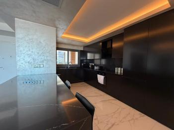 KKTC Girne Akacan Elegance Özel Ultra Lüks 6+2 Kiralık Penthouse Sinema Odalı Saunalı Yardımcı Evli
