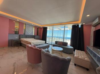 KKTC Girne Akacan Elegance Özel Ultra Lüks 6+2 Kiralık Penthouse Sinema Odalı Saunalı Yardımcı Evli