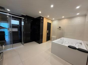 KKTC Girne Akacan Elegance Özel Ultra Lüks 6+2 Kiralık Penthouse Sinema Odalı Saunalı Yardımcı Evli