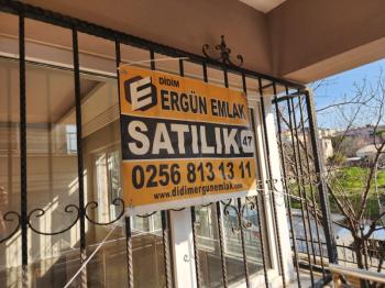 DİDİM EFELER MAHALLESİ’ NDE ÇARŞI MERKEZE YAKIN YÜKSEK GİRİŞ KAT 3+1 AYRI MUTFAK SATILIK DAİRE