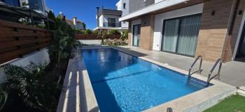 Girne Çatalköy'de FULL EŞYALI Satılık Dubleks Havuzlu 4+1 Villa