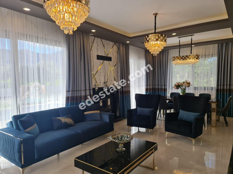 Girne Çatalköy'de FULL EŞYALI Satılık Dubleks Havuzlu 4+1 Villa