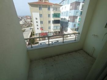 Güvenay - Çorum Bahçelievler Mah. İsmail Kakaç İlkokulu Civarı 3+1 Sıfır Satılık Daire 