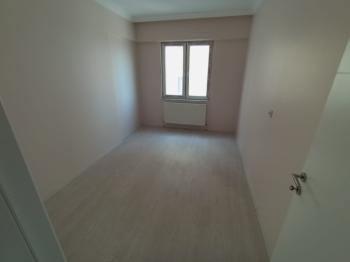 Güvenay - Çorum Bahçelievler Mah. İsmail Kakaç İlkokulu Civarı 3+1 Sıfır Satılık Daire 