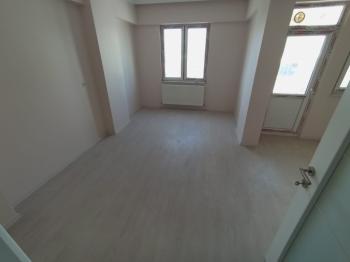Güvenay - Çorum Bahçelievler Mah. İsmail Kakaç İlkokulu Civarı 3+1 Sıfır Satılık Daire 