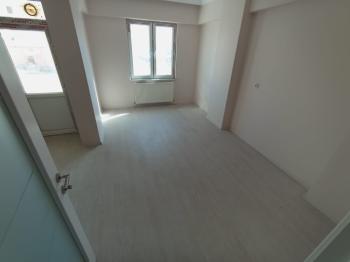 Güvenay - Çorum Bahçelievler Mah. İsmail Kakaç İlkokulu Civarı 3+1 Sıfır Satılık Daire 