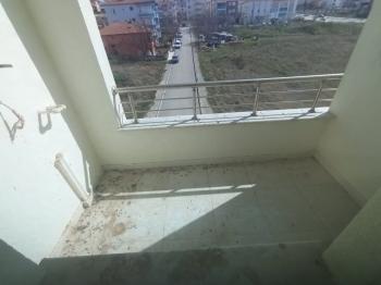 Güvenay - Çorum Bahçelievler Mah. İsmail Kakaç İlkokulu Civarı 3+1 Sıfır Satılık Daire 