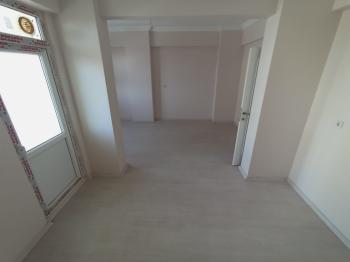 Güvenay - Çorum Bahçelievler Mah. İsmail Kakaç İlkokulu Civarı 3+1 Sıfır Satılık Daire 