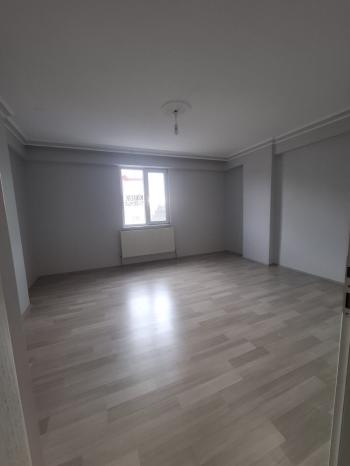 GÜVENAY - ÇORUM YAVRUTURNA MAH. EMEK CADDESİ ÜZERİ 3+1 KİRALIK DAİRE