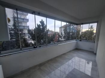 GÜVENAY - ÇORUM YAVRUTURNA MAH. EMEK CADDESİ ÜZERİ 3+1 KİRALIK DAİRE