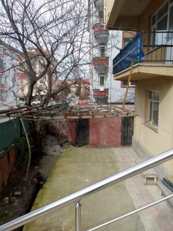 GÜVENAY -  ÇORUM GÜLABİBEY MAH. BEYTEPE 1. CADDESİ ÜZERİ 3+1 KİRALIK DAİRE