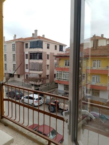 GÜVENAY -  ÇORUM GÜLABİBEY MAH. BEYTEPE 1. CADDESİ ÜZERİ 3+1 KİRALIK DAİRE