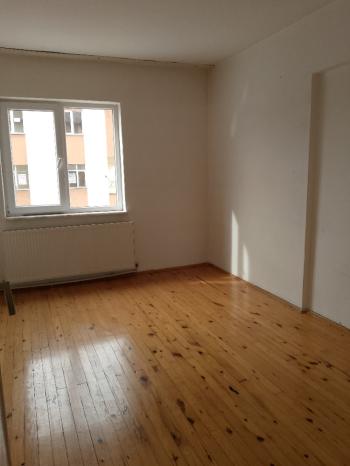 GÜVENAY -  ÇORUM GÜLABİBEY MAH. BEYTEPE 1. CADDESİ ÜZERİ 3+1 KİRALIK DAİRE