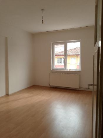 GÜVENAY -  ÇORUM GÜLABİBEY MAH. BEYTEPE 1. CADDESİ ÜZERİ 3+1 KİRALIK DAİRE