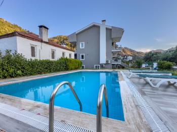 Marmaris İçmeler Havuzlu Sitede Bakımlı 3+1 Dubleks Daire