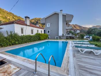 Marmaris İçmeler Havuzlu Sitede Bakımlı 3+1 Dubleks Daire