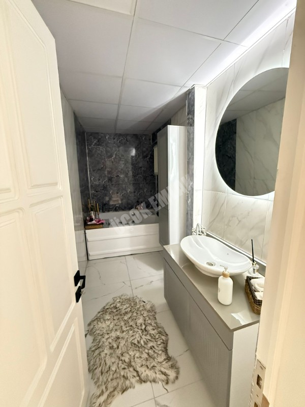 AFYON ÜÇOK EMLAKTAN CUMHURİYET MAH LÜX DUBLEX 4+1 DAİRE 