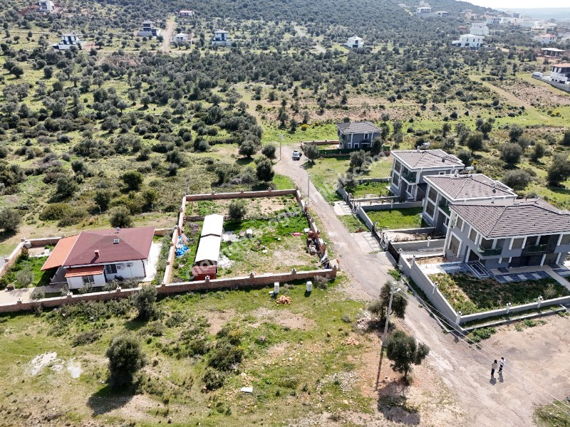 Didim Zümrüttepde Satılık 2 Adet Yan Yana Arsalar