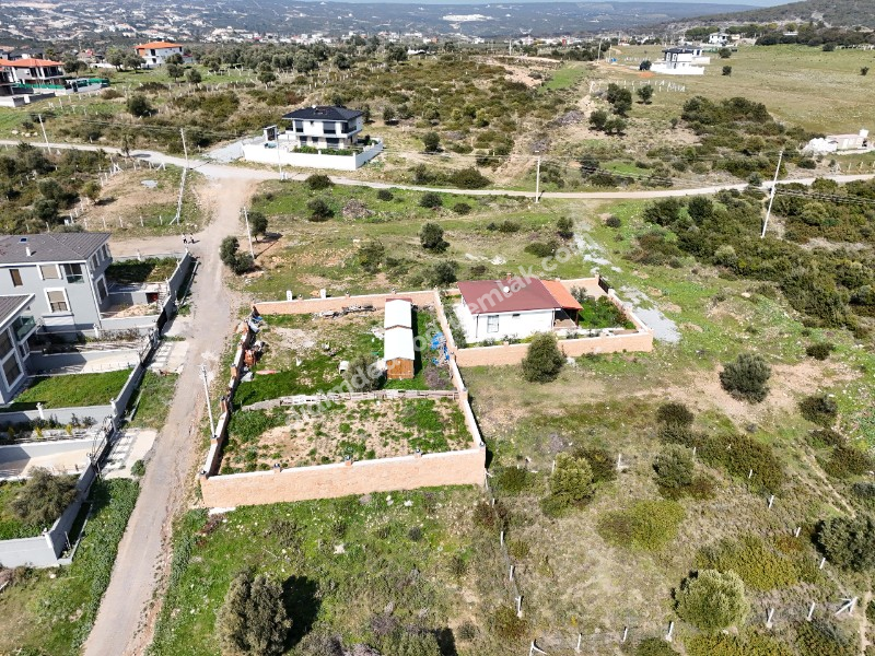 Didim Zümrüttepde Satılık 2 Adet Yan Yana Arsalar