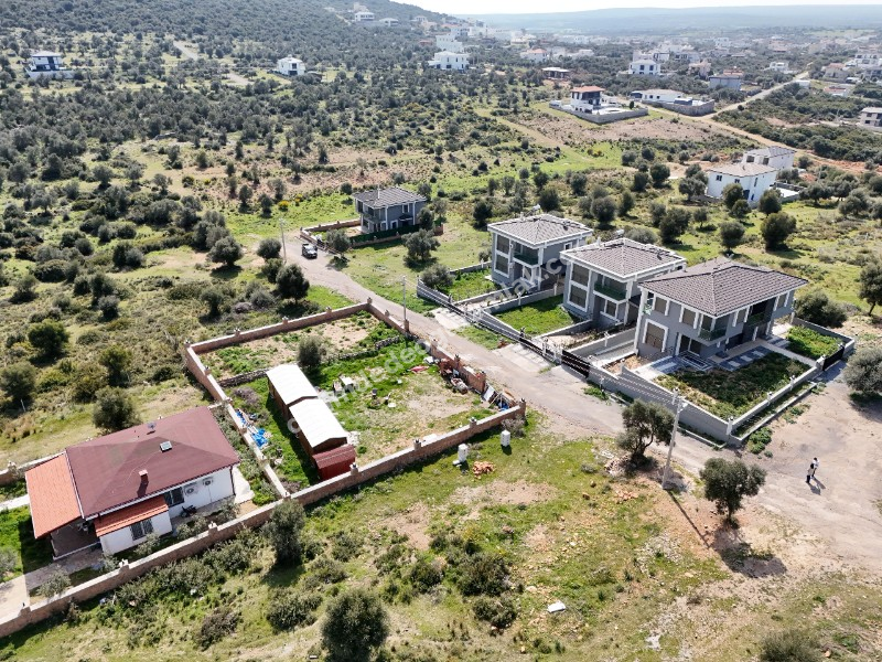 Didim Zümrüttepde Satılık 2 Adet Yan Yana Arsalar