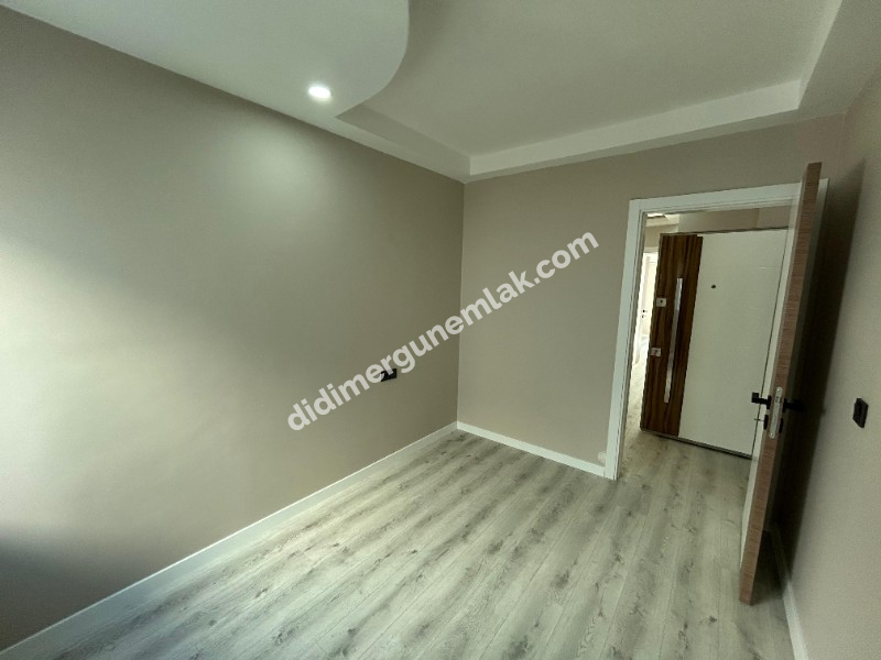 DİDİM EFELER MAHALLESİ' NDE ARA KAT FULL TADİLATLI AYRI MUTFAKLI 3+1 SATILIK DAİRE