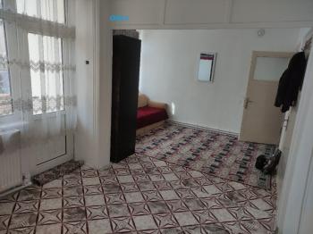KÜLTÜR SOKAĞI CEPHELİ SATILIK 2+1