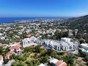 KKTC Girne Lapta'da Santorini Mimarisini Yaşayabileceğiniz Muhteşem Manzaralı Satılık 3+1 Ultra Lüks Tripleks Townhouse