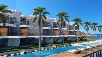 KKTC Esentepe'de Denize 100 Metre Mesafede Ödeme Planlı Satılık 3+1 Triplex Lüks Townhouses