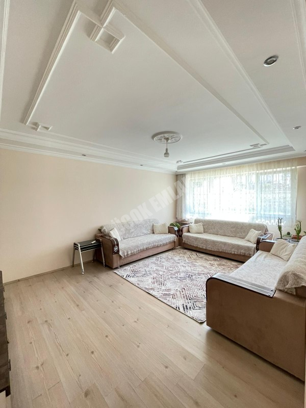 AFYON ÜÇOK EMLAKTAN FATİH MAH SATILIK 2+1 100M² DAİRE