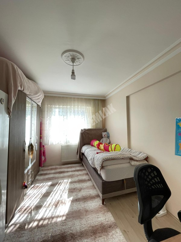 AFYON ÜÇOK EMLAKTAN FATİH MAH SATILIK 2+1 100M² DAİRE
