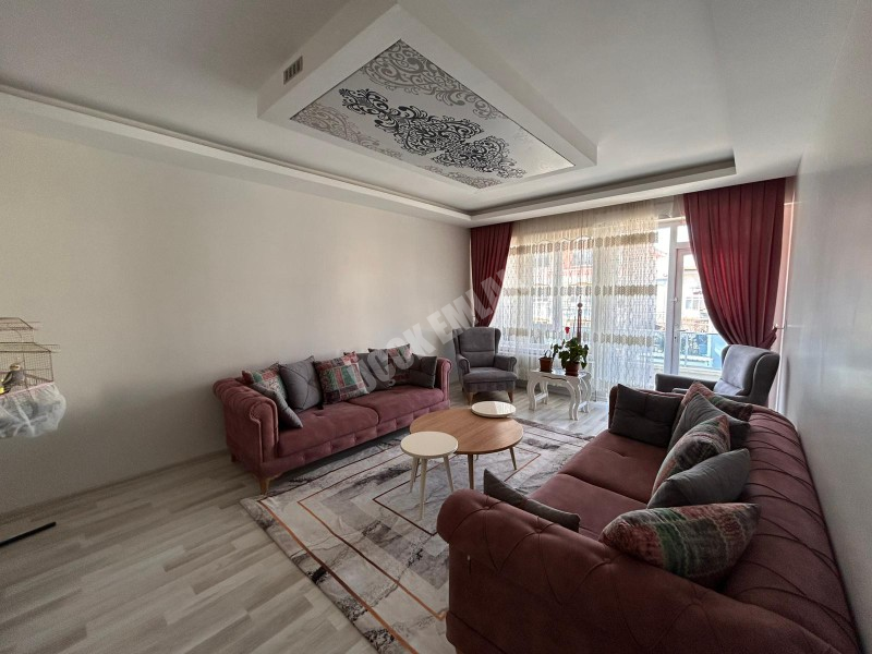 AFYON ÜÇOK EMLAKTAN HOCA AHMET YASEVİ MAH 3+1 115M² TEMİZ BAKIMLI SATILIK DAİRE 
