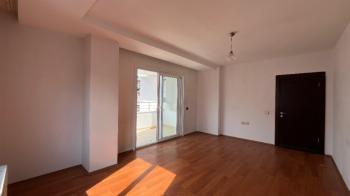 Elmas’tan Yeni Mh.’de Cepheleri Açık Ferah Bağımsız Mutfak 3+1