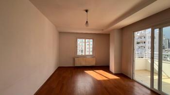 Elmas’tan Yeni Mh.’de Cepheleri Açık Ferah Bağımsız Mutfak 3+1