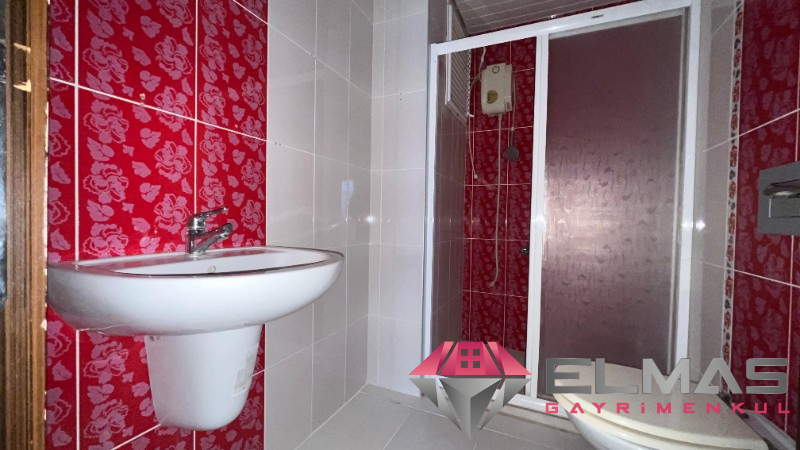 Elmas’tan Yeni Mh.’de Cepheleri Açık Ferah Bağımsız Mutfak 3+1