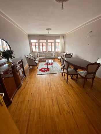 GÜVENAY - ÇORUM BUHARAEVLER MAH. PERŞEMBE  PAZARI CİVARI SATILIK 3+1  DAİRE