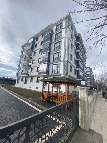 GÜVENAY - ÇORUM DR.İLHAN GÜREL KAFELER BÖLGESİ SATILIK 3+1 LÜKS DAİRE