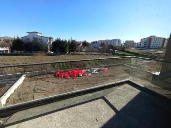 Güvenay - Çorum Üçtutlar Mahallesi Binevler 1. Caddesi Üzeri Satılık 6+1 Villa
