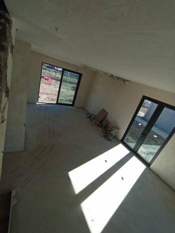 Güvenay - Çorum Üçtutlar Mahallesi Binevler 1. Caddesi Üzeri Satılık 6+1 Villa