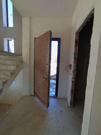 Güvenay - Çorum Üçtutlar Mahallesi Binevler 1. Caddesi Üzeri Satılık 6+1 Villa