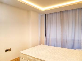 KKTC Girne Merkezde Site İçerisinde Deniz Manzaralı Satılık 2+1 Eşyalı Daire