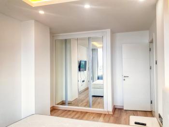 KKTC Girne Merkezde Site İçerisinde Deniz Manzaralı Satılık 2+1 Eşyalı Daire