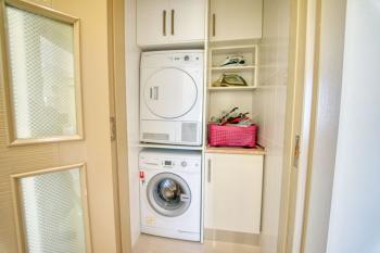 KKTC Girne Alsancak'ta Denize Yakın Satılık 4+1 Havuzlu Özel Villa