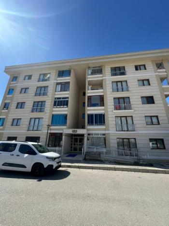 AFYON ÜÇOK EMLAKTAN KANLICA TOKİDE 3+1 135M² SATILIK DAİRE