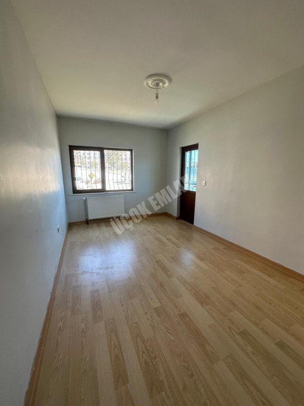 AFYON ÜÇOK EMLAKTAN KANLICA TOKİDE 3+1 135M² SATILIK DAİRE