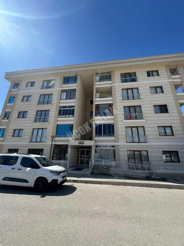 AFYON ÜÇOK EMLAKTAN KANLICA TOKİDE 3+1 135M² SATILIK DAİRE