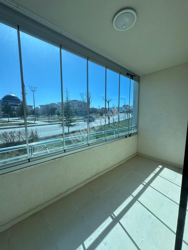AFYON ÜÇOK EMLAKTAN KANLICA TOKİDE 3+1 135M² SATILIK DAİRE
